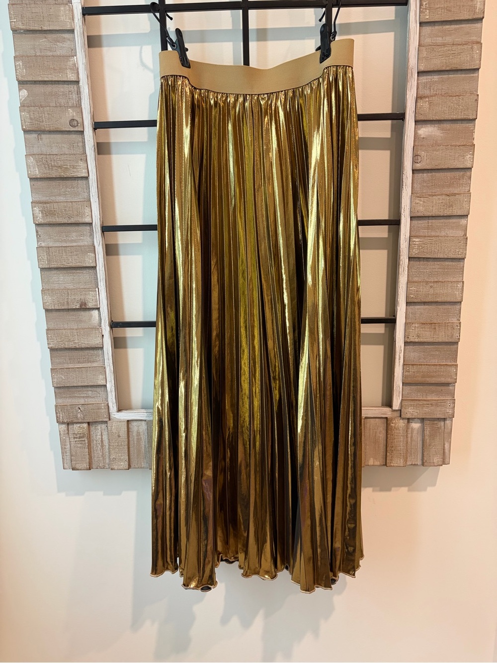 SHEIN Metallic Gold Maxi Pleated Skirt